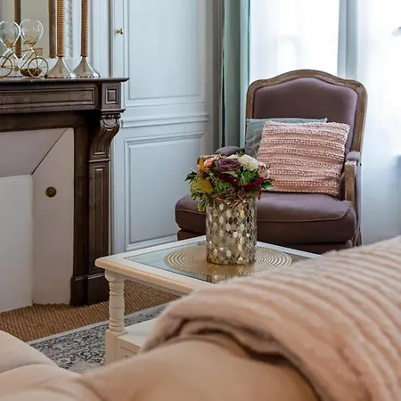 Berenice Elegant F3 Avec Emplacement Privilegie