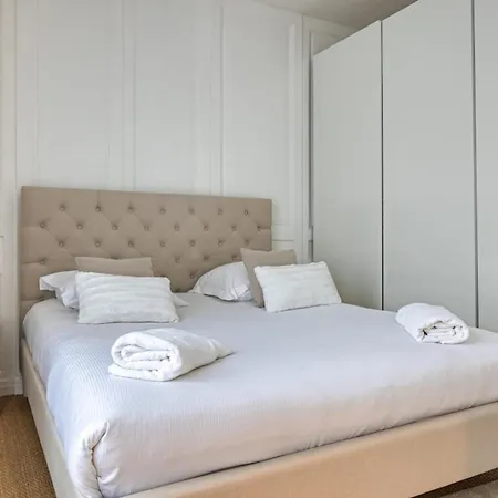 Berenice Elegant F3 Avec Emplacement Privilegie *